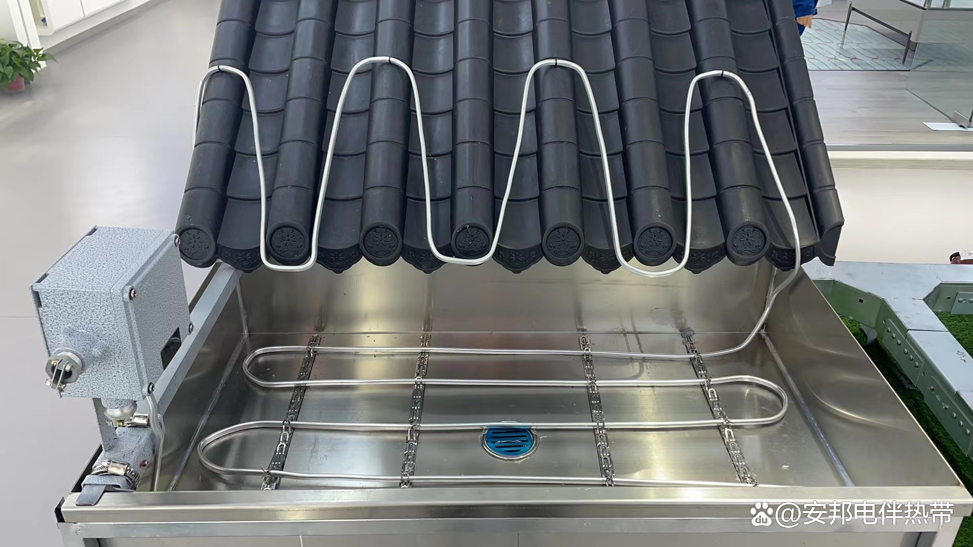 天溝融雪技術(shù)全揭秘(圖1) fcc1435651143cfeb0c0658ac062844c5579.jpeg