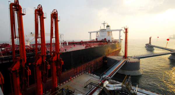 電伴熱管道保溫系統(tǒng)解決輸油臂冬季運(yùn)輸凍結(jié)事項(xiàng)(圖1)